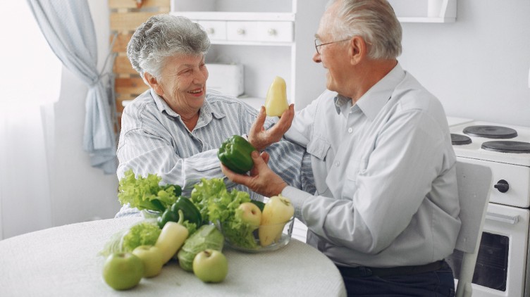 STATE OF FOOD #7- L’ELDORADO ALIMENTAIRE DES SENIORS : UNE RÉVOLUTION ENTRE SAVEURS, SERVICE ET LIEN SOCIAL